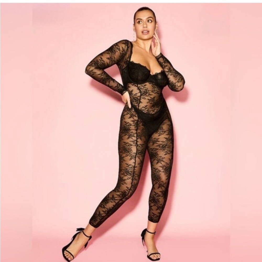 Victoria’s Secret Black Floral Full-Body Lace Bodysuit Catsuit XL